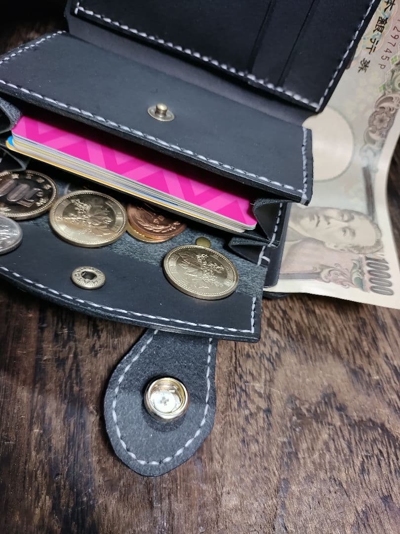 ブラック☆MiddleLeatherWalletミドルウォレット✮フラップ全縫い