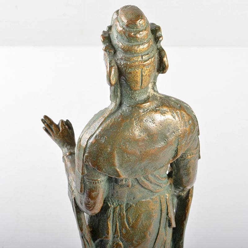 北村西望作　銅塗金　聖観世音菩薩像　仏像　重さ約3kg　共箱　D　R5788B