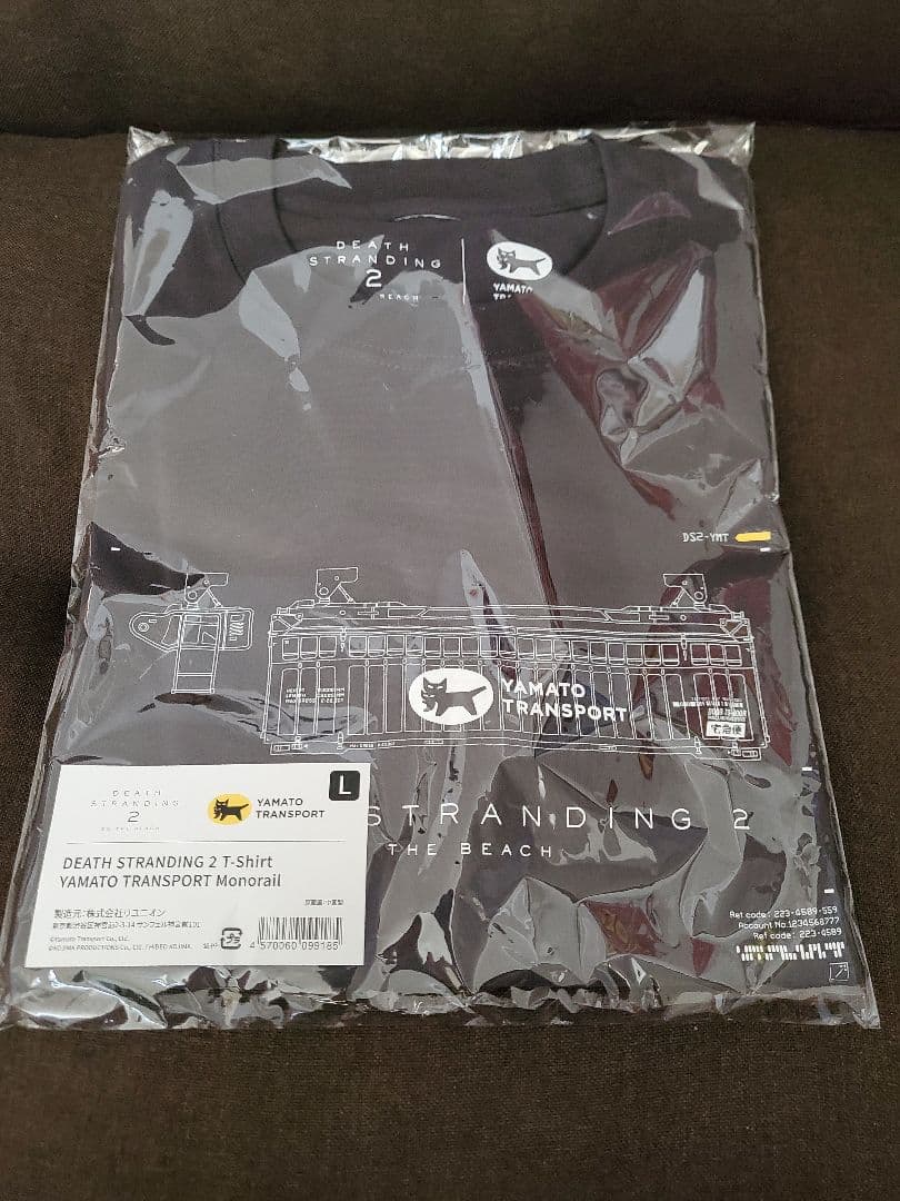 デスストランディング2　クロネコヤマトコラボTシャツ DEATH STRANDING 2 T-shirt: YAMATO TRANSPORT Vehicle – KOJIMA