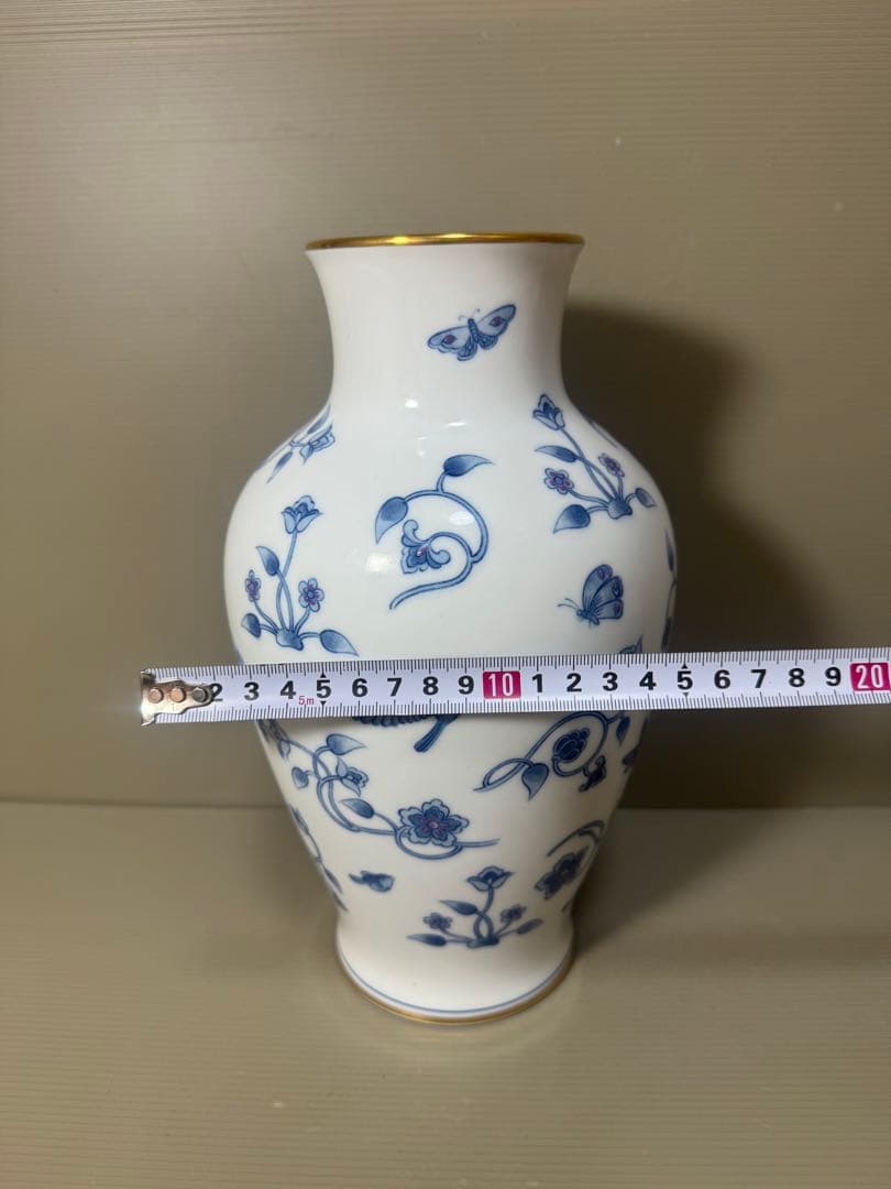 2165 大倉陶園 OKURA 花瓶 フラワーベース 金縁染付花蝶鳥文花瓶