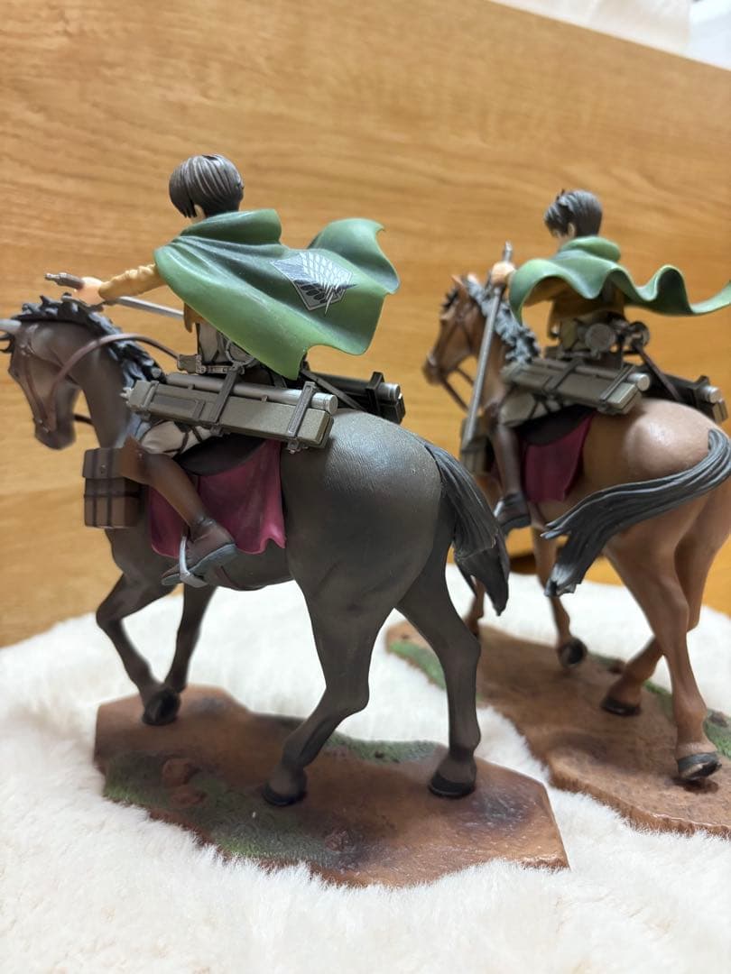 一番くじ 進撃の巨人 -壁外調査女型捕縛作戦- エレン リヴァイ 騎馬