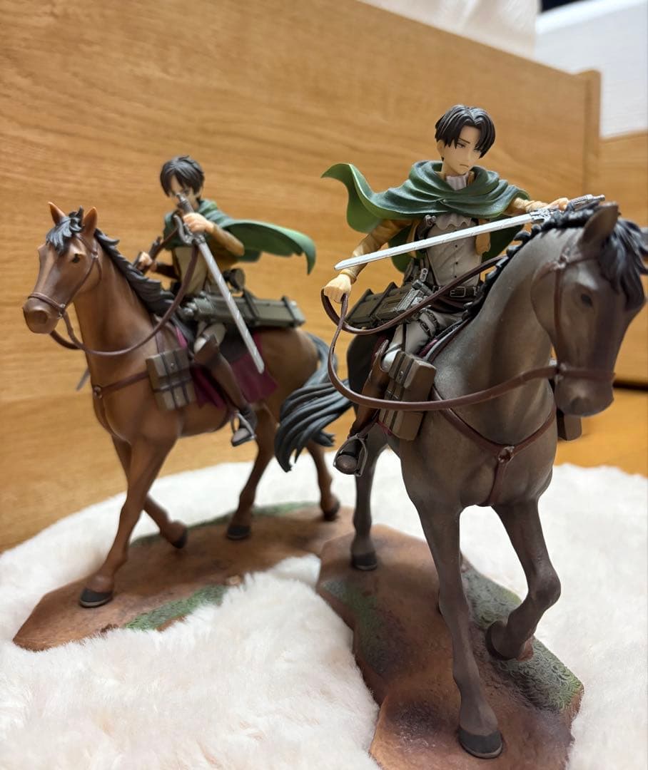 一番くじ 進撃の巨人 -壁外調査女型捕縛作戦- エレン リヴァイ 騎馬