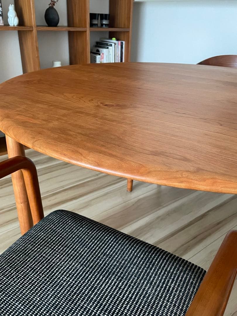 カイクリスチャンセン　universe table ブラックチェリー　110