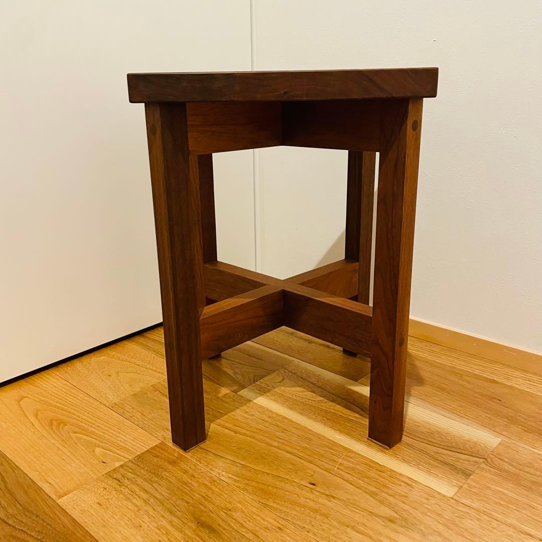 マスターウォール　トゥルム スツール　高さ約40センチ 木製