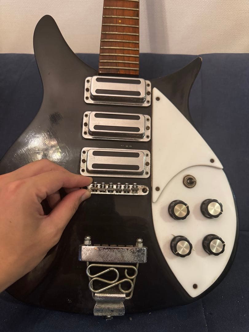か*）様 Rickenbackerタイプ ノーブランド 中古　ジャンク