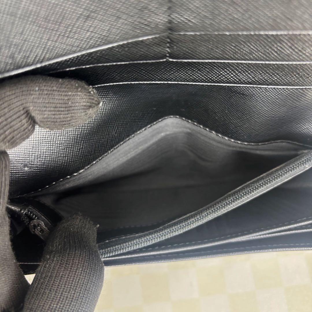 極美品 PRADA プラダ 長財布 二つ折りM86