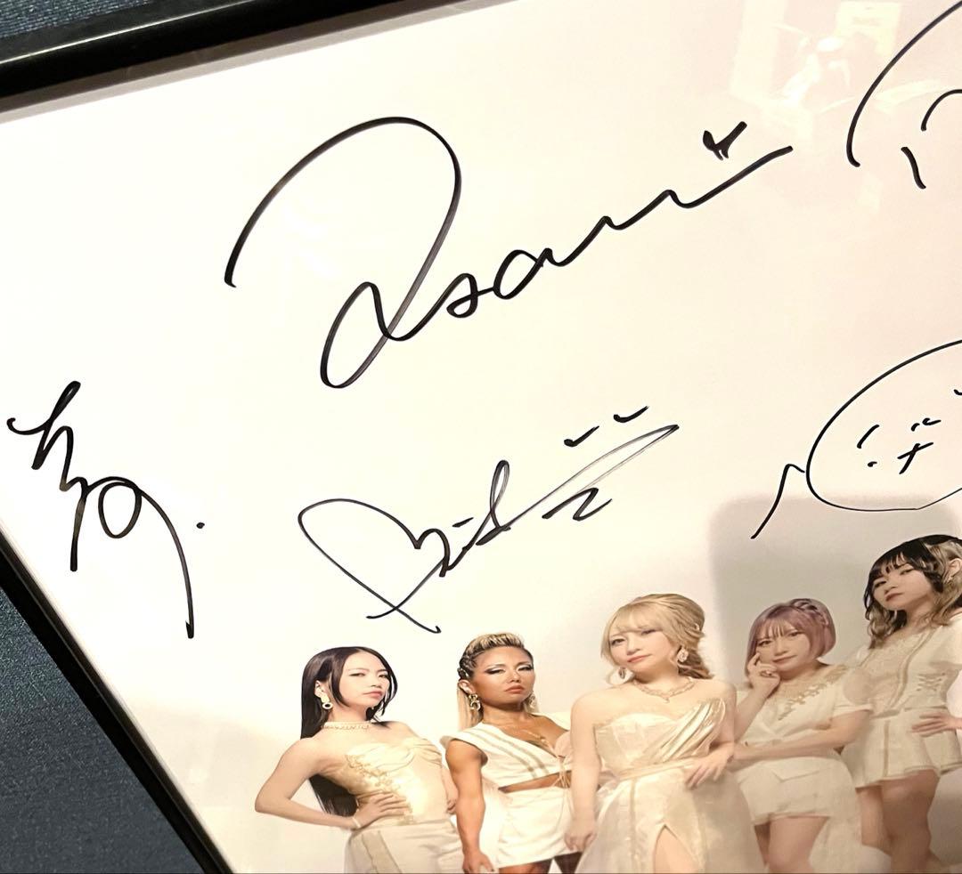 LOVEBITES 直筆サイン入りポスター - メルカリ