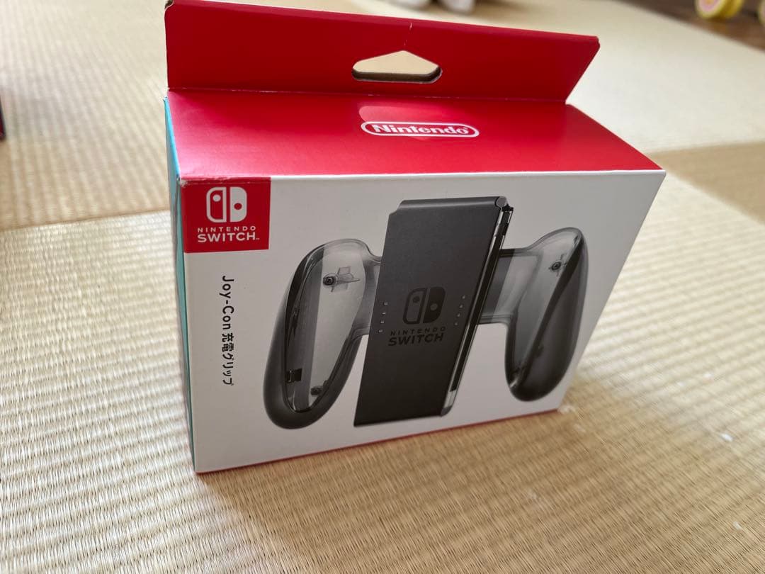 Nintendo Switch レッド本体とJoy-Conセット