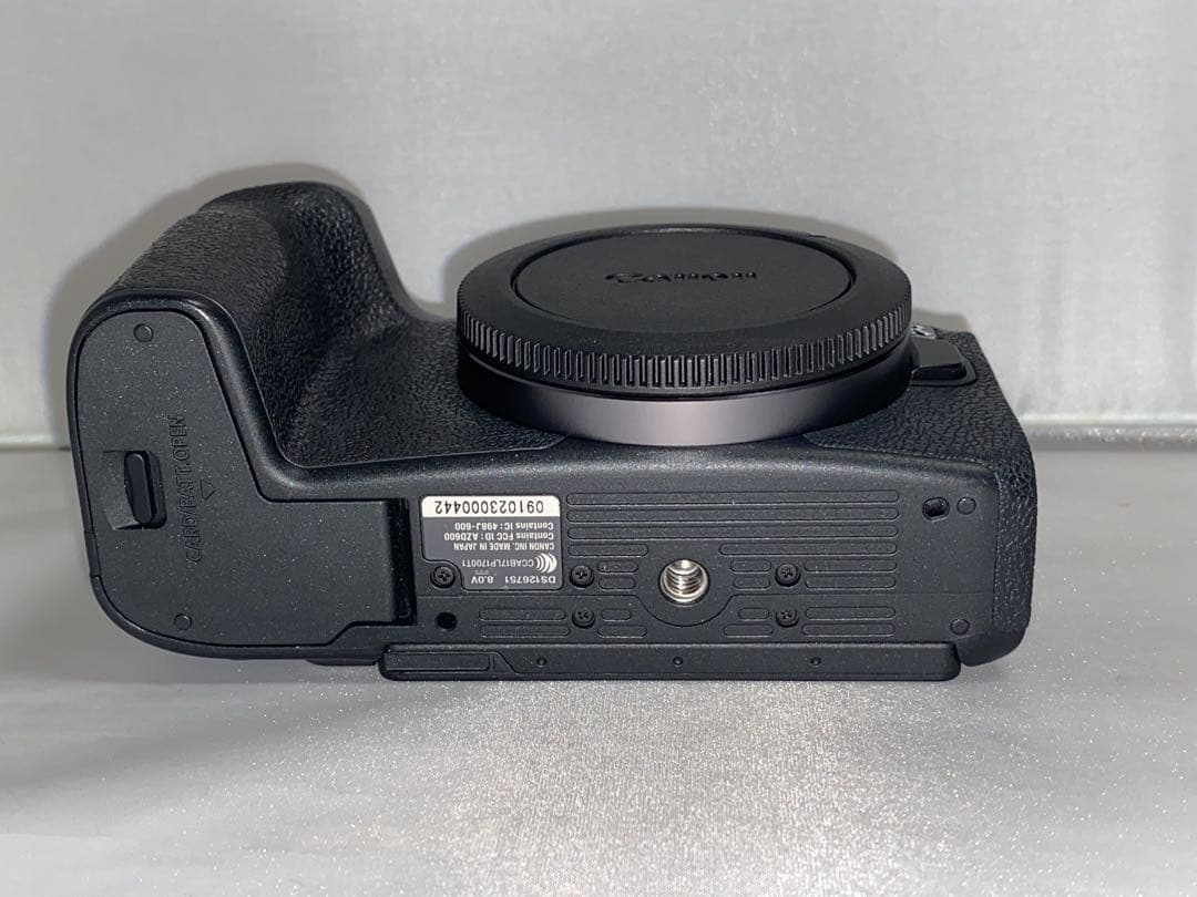 美品1972ショット‼︎】 Canon eos RP ボディ 本体