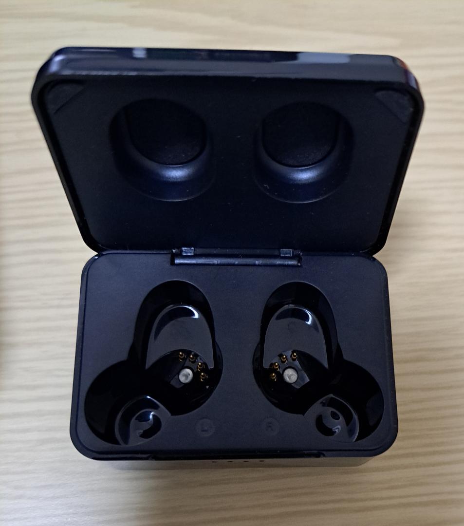 にじさんじ 三枝明那 コラボ イヤホン