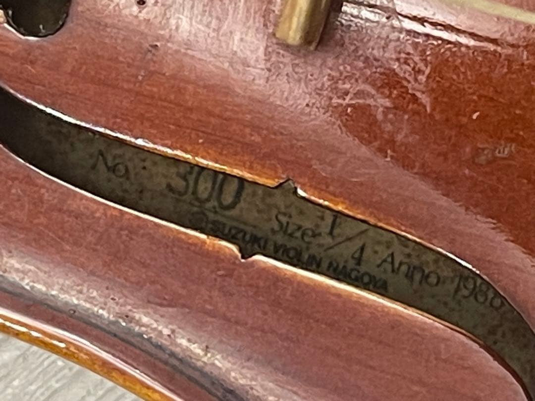 スズキ バイオリン 1/4 サイズ No.300 本体 肩当て、ケース付き