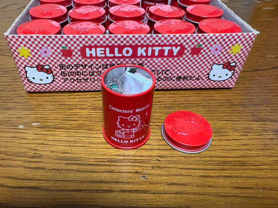 ハローキティ！コレクターズマスコット①と② マスコットアクセサリー