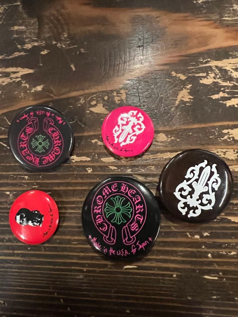 クロムハーツ　缶バッジ クロムハーツ 缶バッジの通販はau PAY マーケット - 輸入雑貨のネット