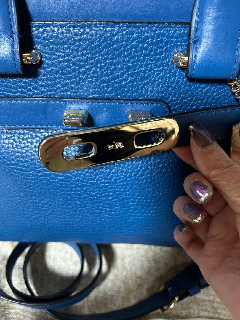 COACH 青 レザーハンドバッグ　(ほぼ未使用)