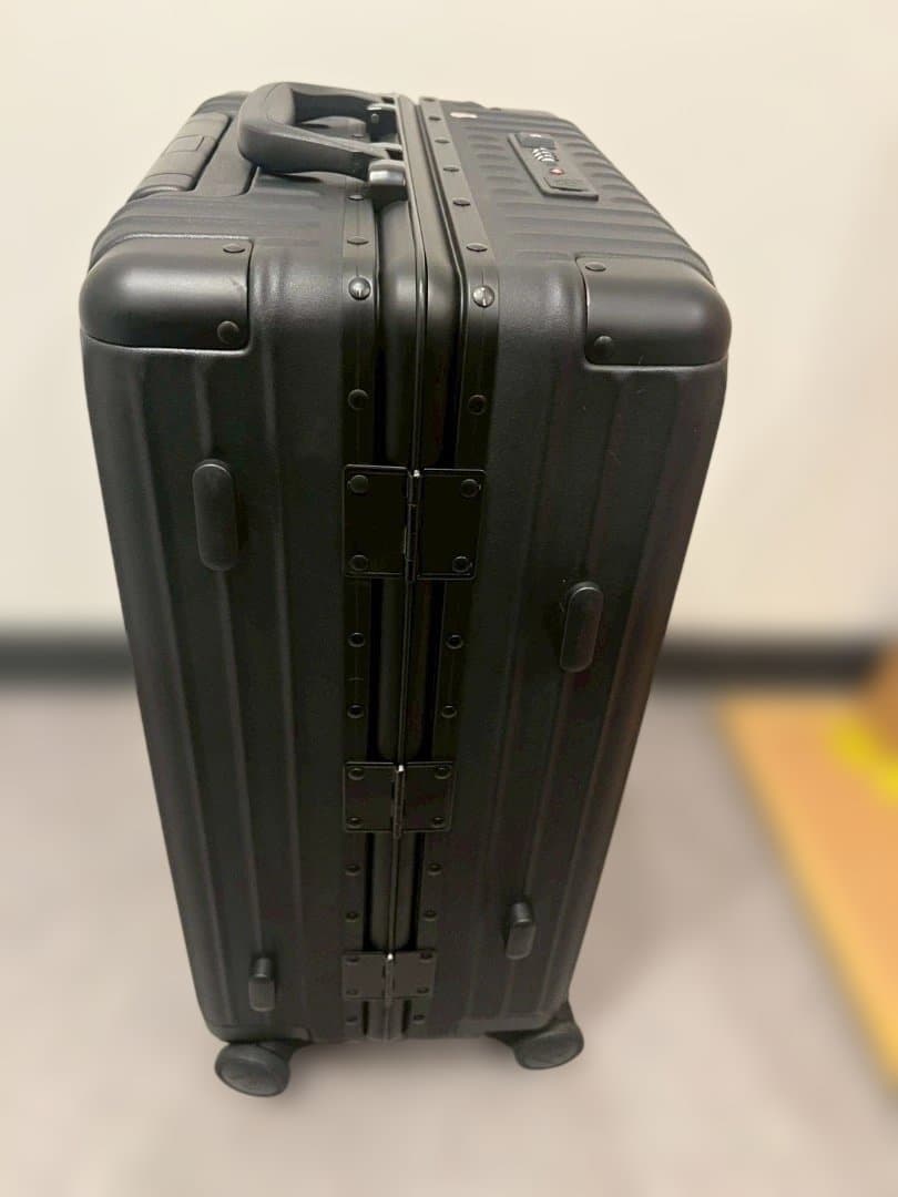 リモワ RIMOWA 機内持ち込み可2輪 ビジネストロリー ブラック