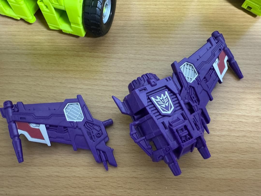 タカラトミー　トランスフォーマー　ユナイトウォリアーズ　デバスター　UW-04