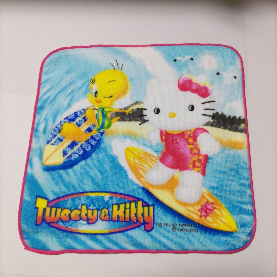 未使用トゥイーティー＆ハローキティ コラボプチタオル4枚セット