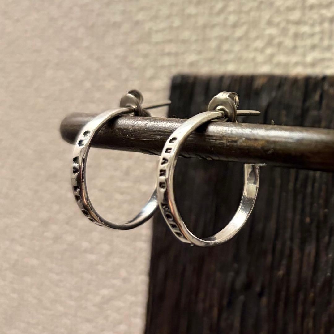 SERGE THORAVAL 雪解け シルバー ピアス 両耳用 - アクセサリーお 手頃