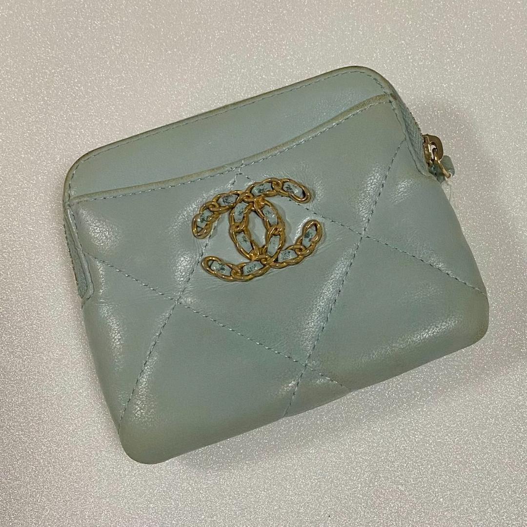 CHANEL シャネル ライトブルー ジッパー ケース 財布 キルティング