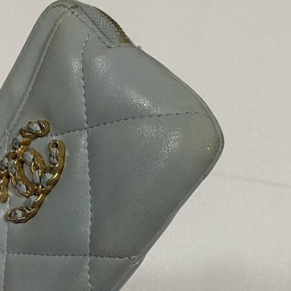 CHANEL シャネル ライトブルー ジッパー ケース 財布 キルティング