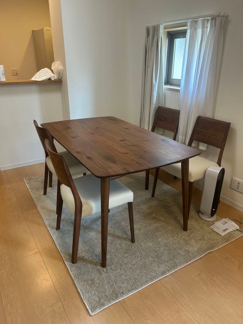 y　大塚家具　ダイニングテーブル「シネマ2」ウォールナット材