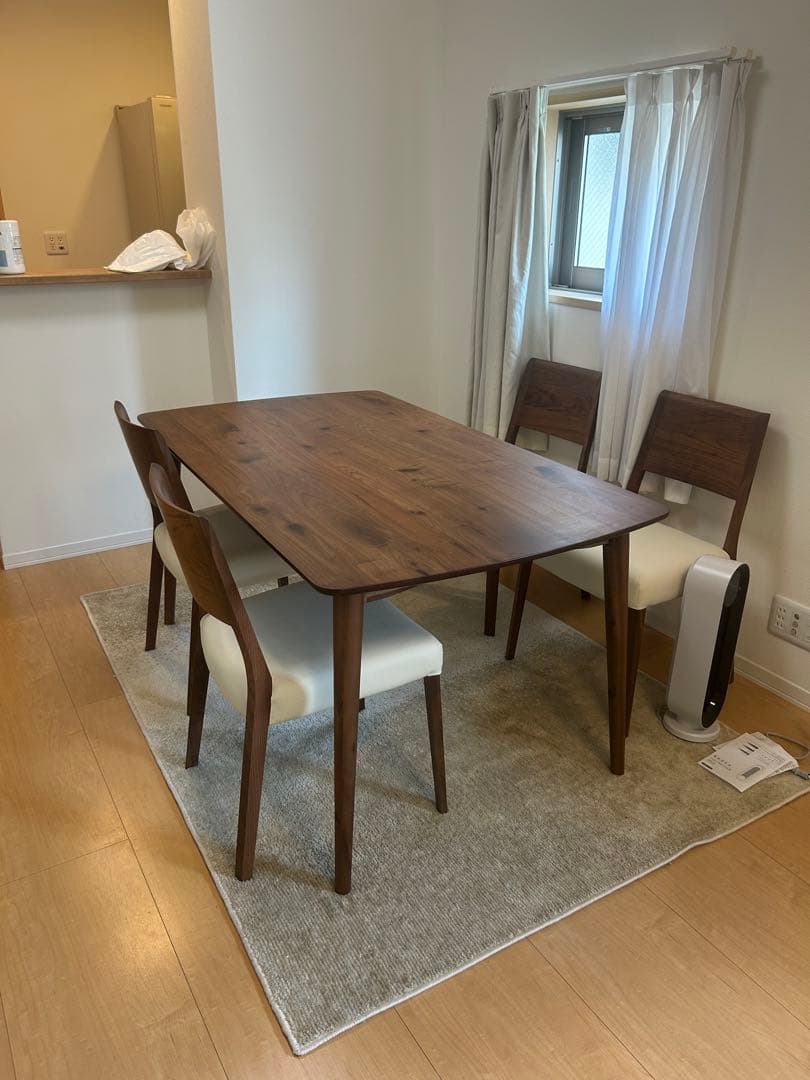 y　大塚家具　ダイニングテーブル「シネマ2」ウォールナット材