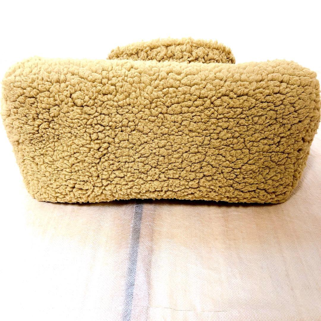 UGGペットウェア【中〜大型犬向け】お揃い風お散歩バッグ&キャップ