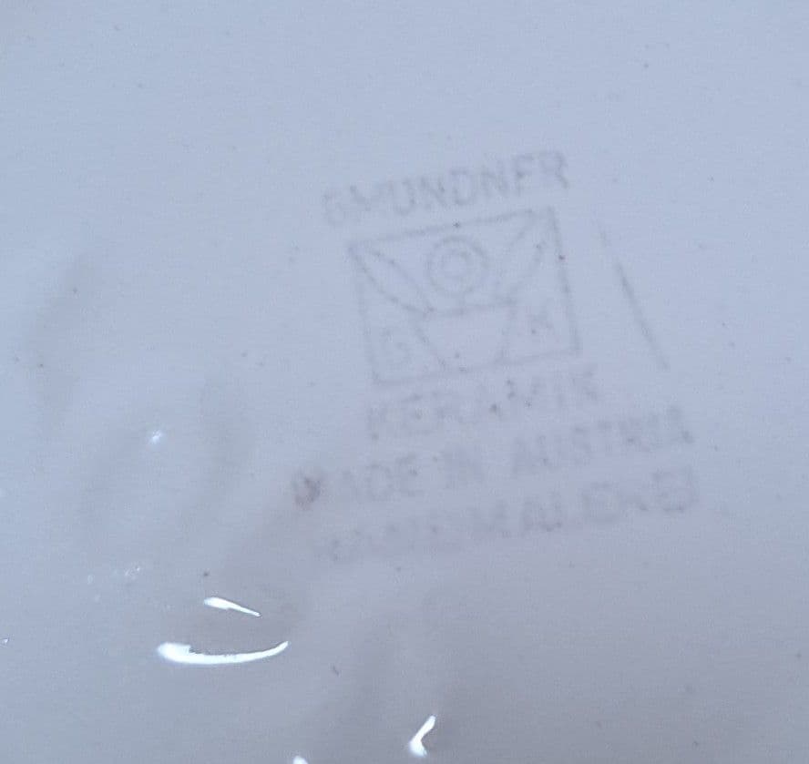 GMUNDNER KERAMIX　グムンドナー・ケラミック　洋梨　小物入れ