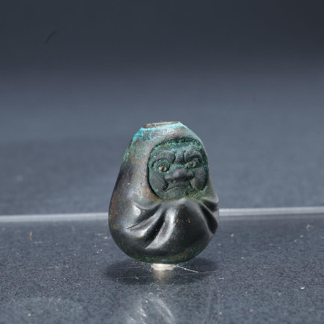 緒締め玉　達磨　提げもの　金属　黒　金工　R1642