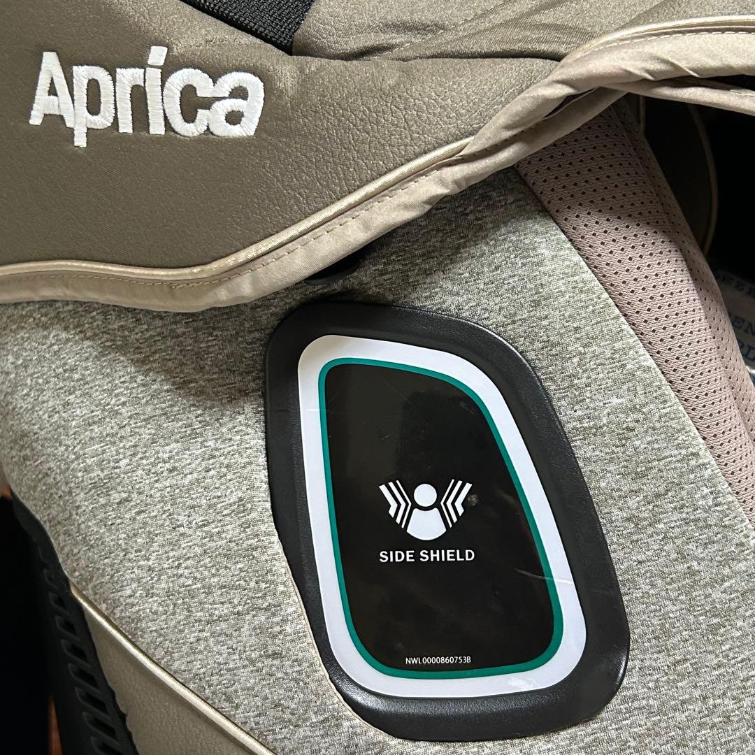 Aprica クルリラ プラス 360° セーフティー isofix ブラウン