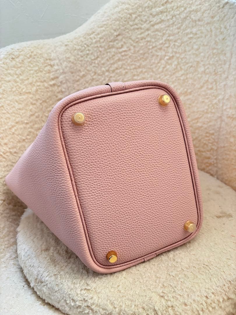 新品未使用レザーバッグ　ピンク