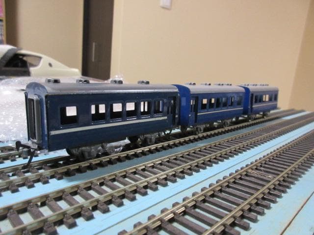 鉄道模型（HOゲージ）入門 豆ブルートレイン　機関車・客車セット （金属製品）