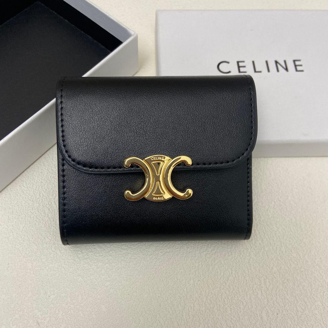 CELINE ブラック 三つ折り財布 - メルカリ