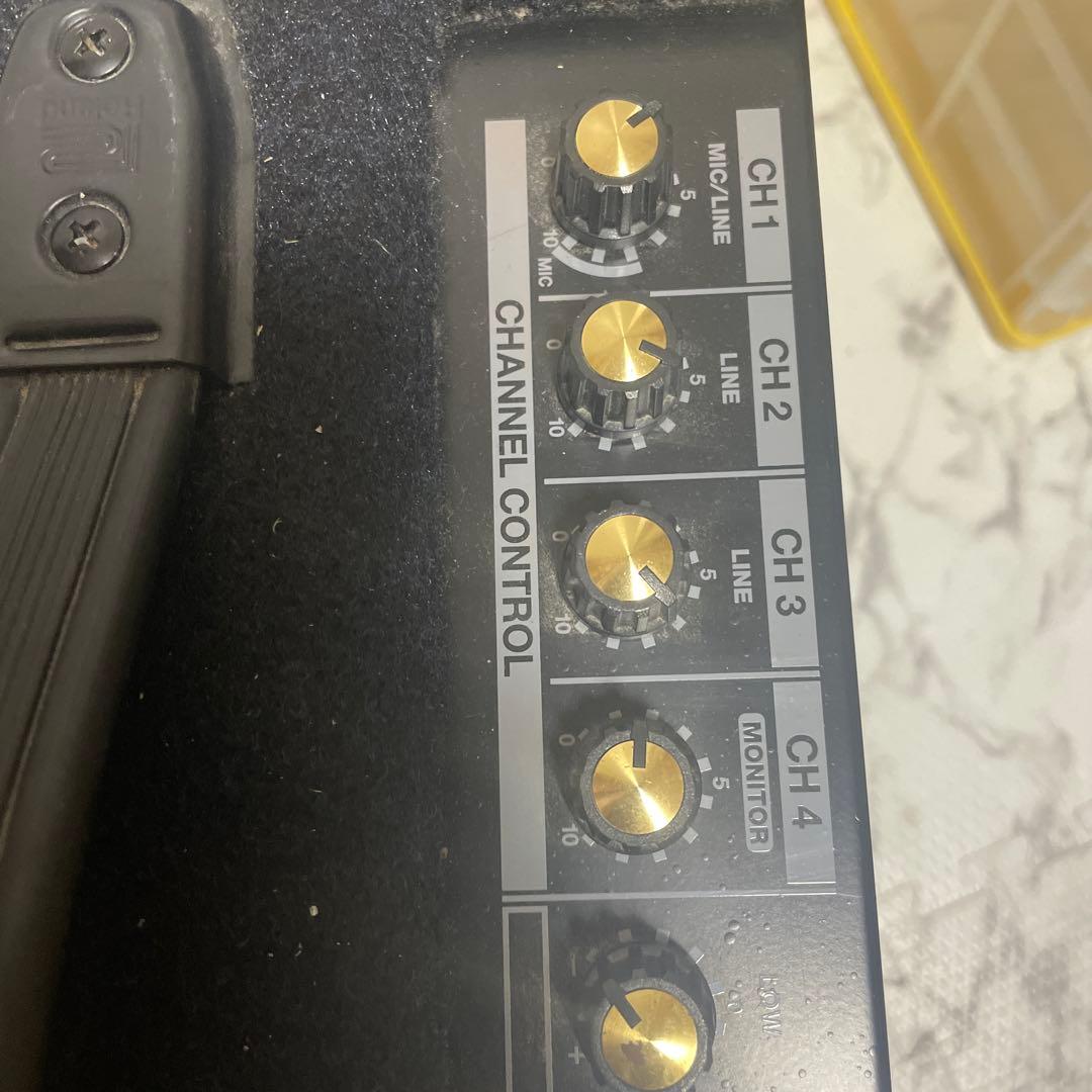 Roland ローランド キーボードアンプ KC-150