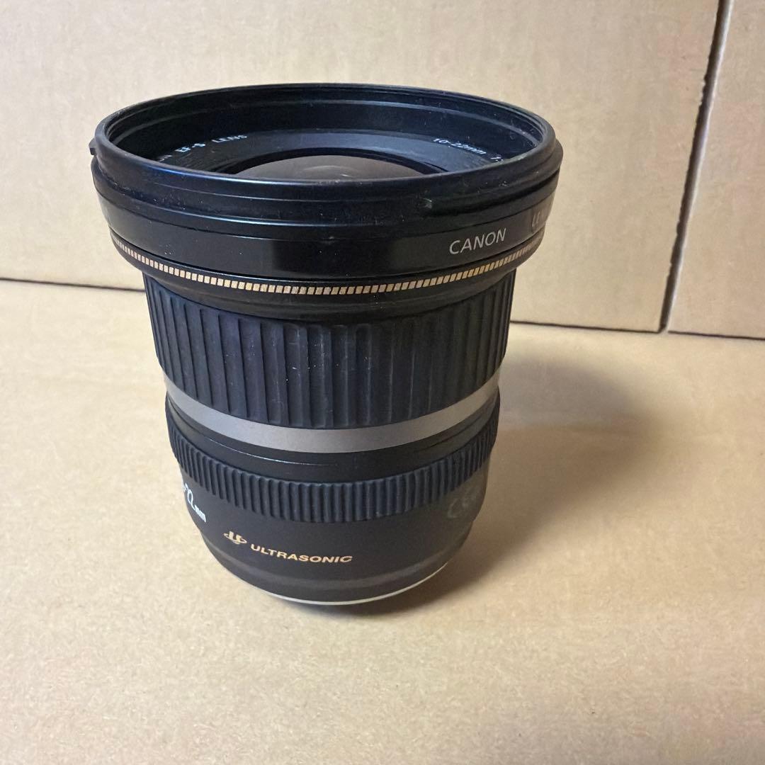 Canon EF-S 10-22mm f/3.5-4.5 USM ①