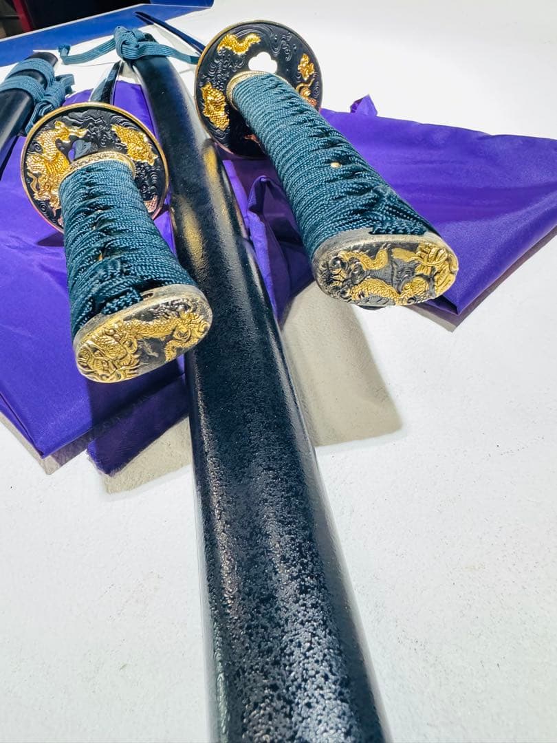 美品）模造刀 日本刀 居合刀２本骨董品 時代物 コレクション コスプレ 武具