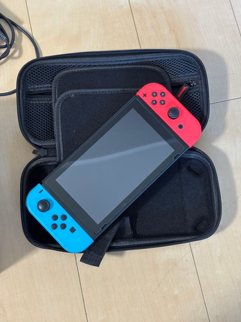 Nintendo Switch 本体 ネオンブルー/ネオンレッド ケース付