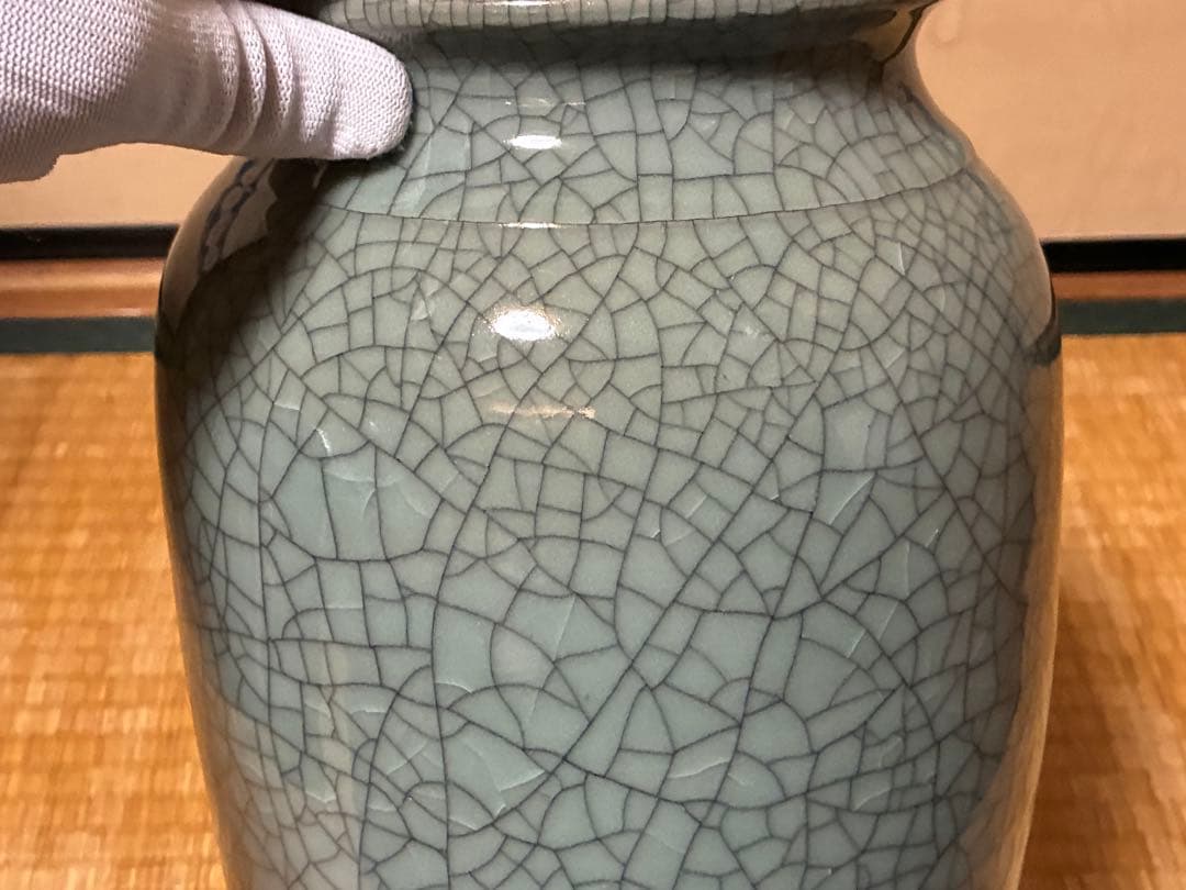 ひび割れ模様の青い花瓶 壺 花入 中国？