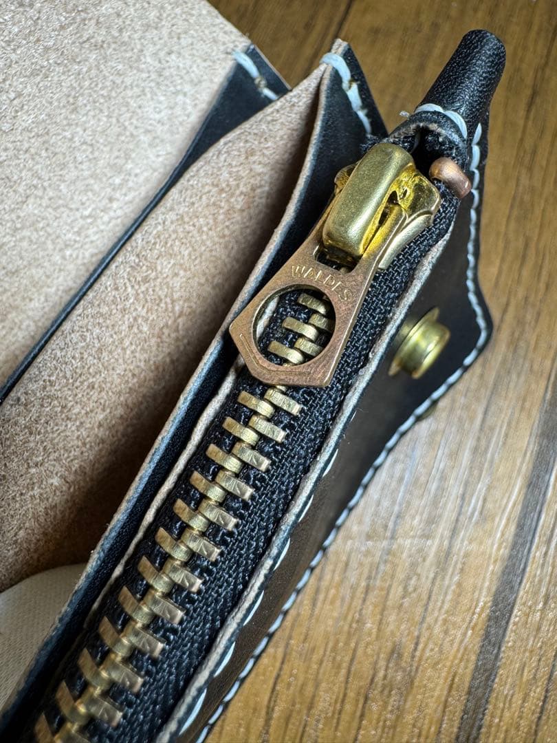 トラッカーウォレット【昭南本ヌメ】　ロング　三層 丘染めブラック