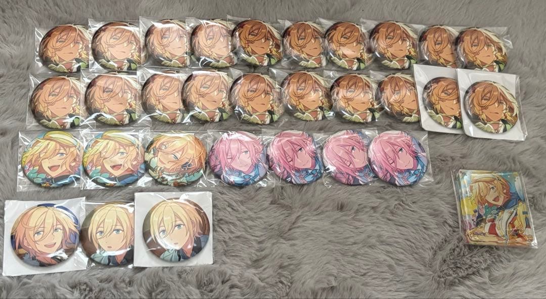 【画像3枚】あんスタ 天祥院英智 缶バッジ コロッタ まとめ売り 72点