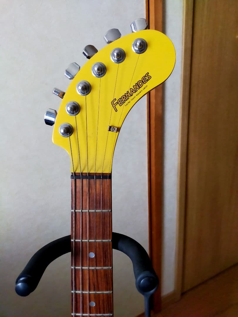 ZO-3イエロー 内蔵スピーカー付き FERNANDES ZO-III ZO-3