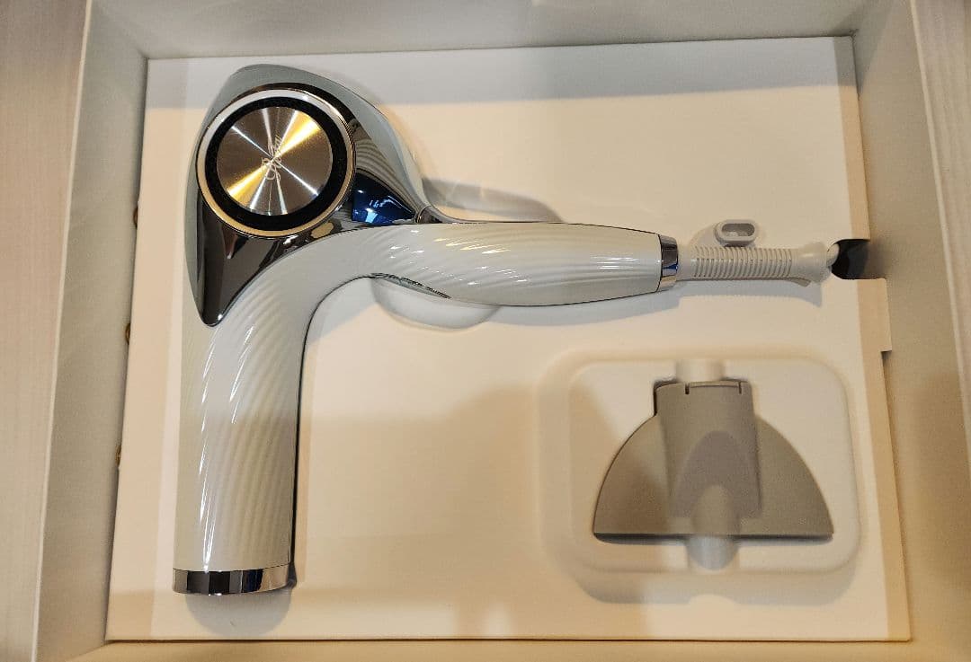 refa ドライヤープロ(ホワイト) RE-AJ02A 　2024年製　使用数回