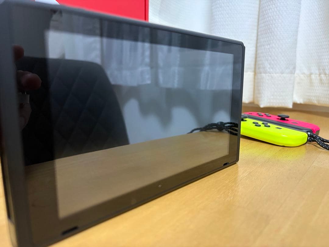 Nintendo Switch 本体 箱あり 付属品完備 傷ほぼなし