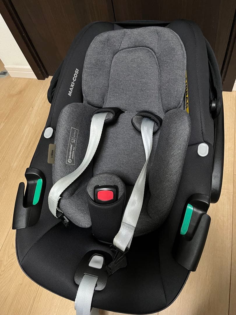 マキシコシペブル360 チャイルドシート➕ISOFIX車載用ベースセット