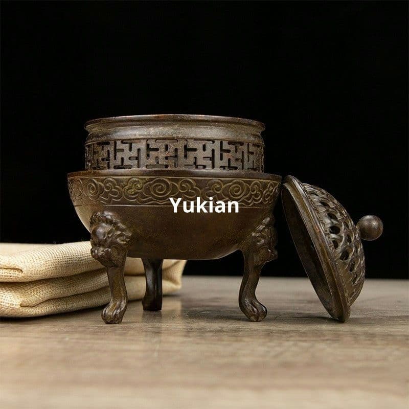 三層獅足祥雲紋薫香炉 三足銅炉 格子蓋 香道具