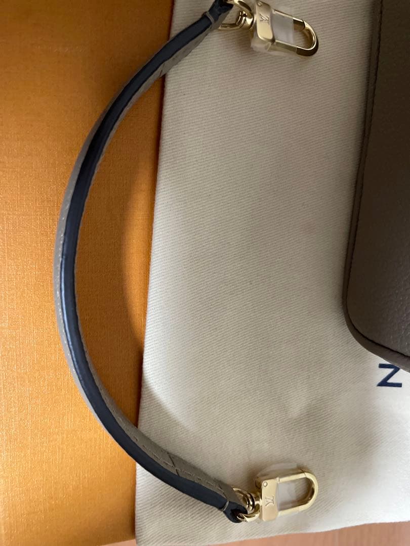 未使用　ルイヴィトン　モノグラム　アンプラント　バイカラー　ナノ　ノエ