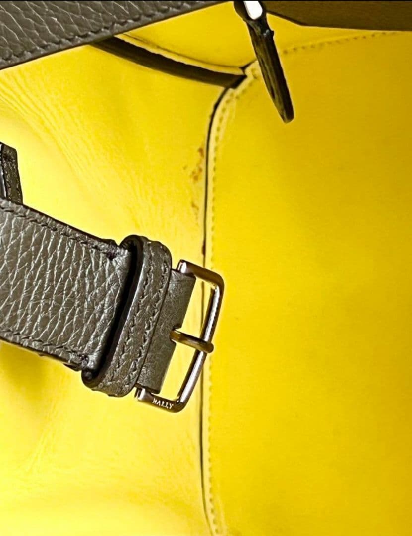 うーさん専用　近年モデル バリー ソメットsommet トートシボ革 A4