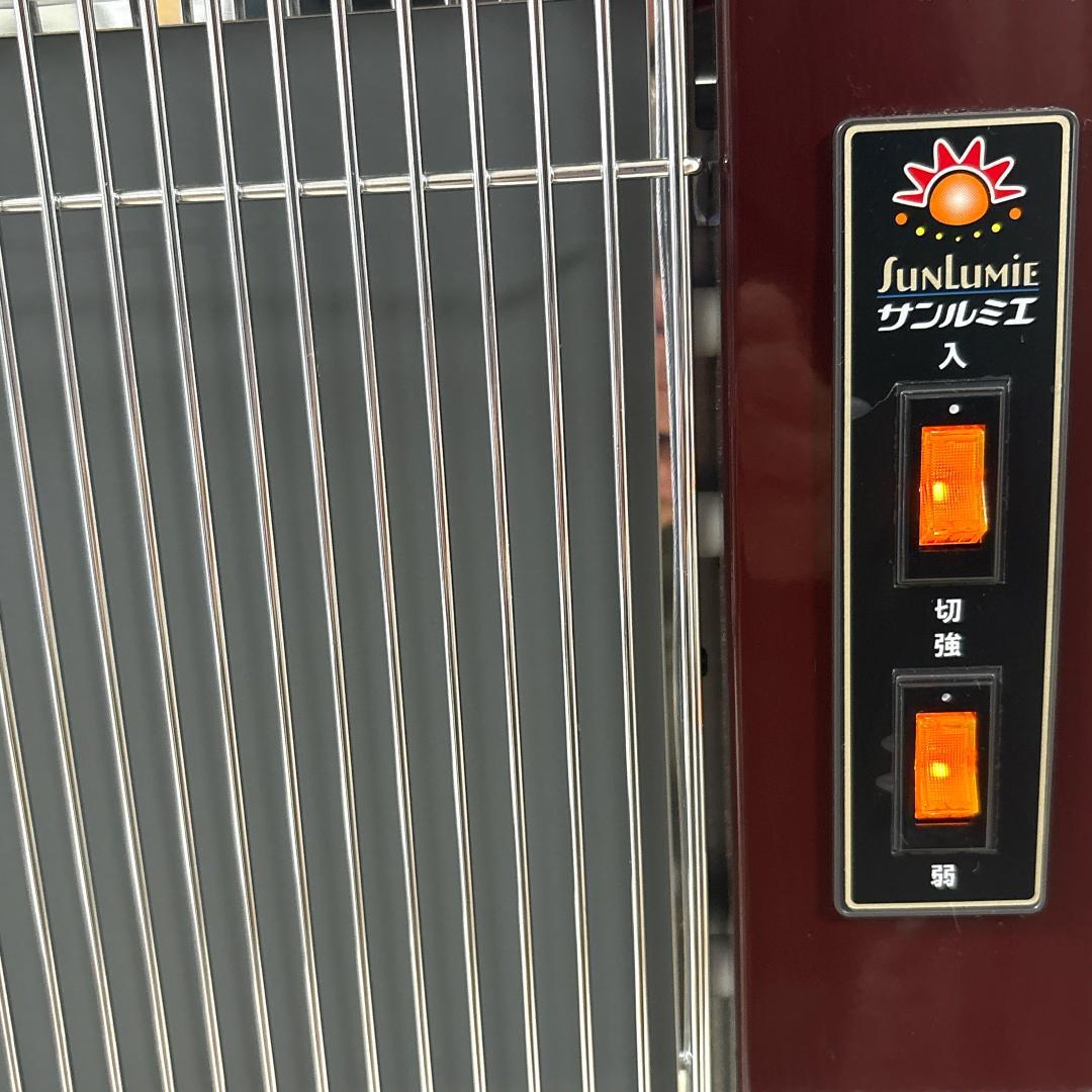 サンルミエ キュート E800LS 遠赤外線暖房器 ボルドー限定色 [美品