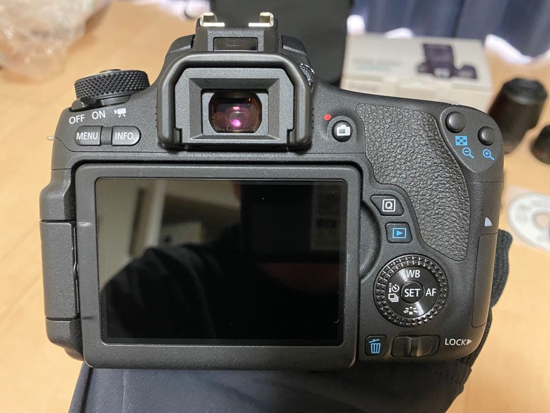 Canon EOS 8000D レンズ3本セット(レンズキット+望遠+単焦点)