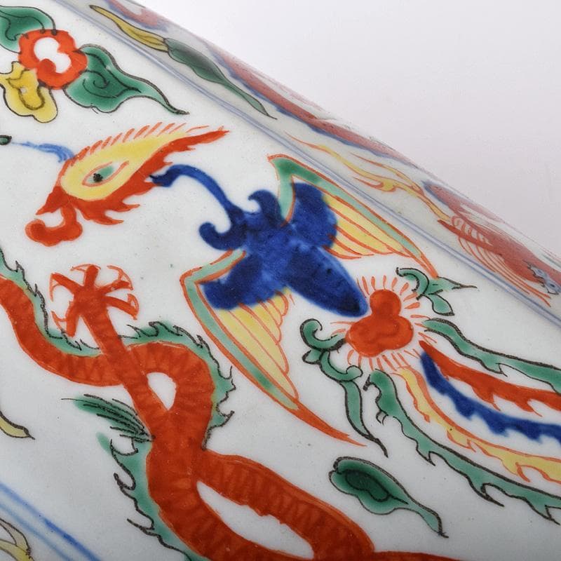 中国 大明萬歴年製款 五彩 龍鳳凰文 四方蓋物 M R8254